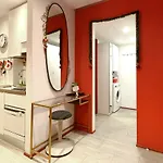 Appartamento Rosso a Milano, tranquillo, vicino allo IEO