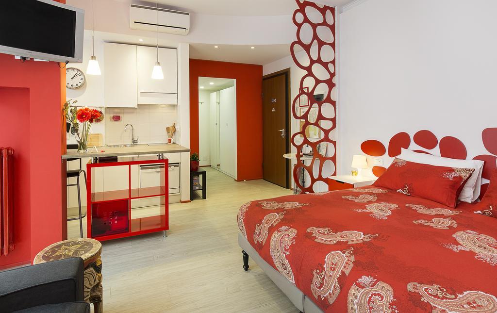 Rosso A Milano, Tranquillo, Vicino Allo Ieo Appartamento